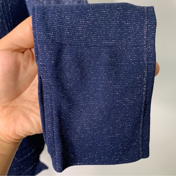 Athleta Women's Speedlight Glow Navy Sparkle Long Sleeve Top Size Small - Picture 9 of 11